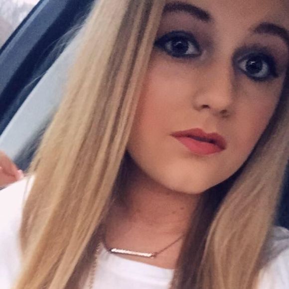 Meet your Posher, Hannah - Picture 1 of 1